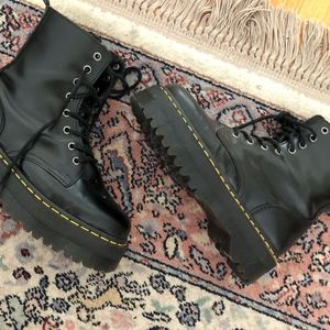 Dr. Martens Jadon boot - size 9